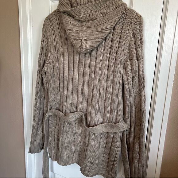 Carolyn Taylor Tan Cable Knit Cardigan with Hood - Picture 6 of 6